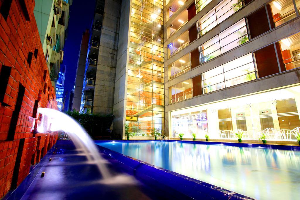 Hotel The Olives Dháka Exteriér fotografie